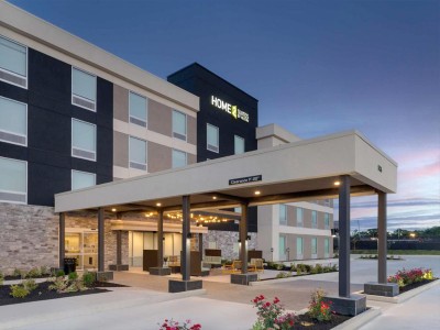 Home2 Suites